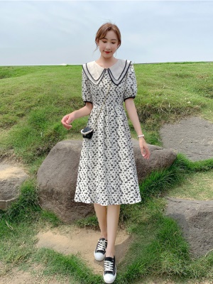 法式小个子雪纺碎花连衣裙女夏季新款2025娃娃领气质显瘦a字裙子