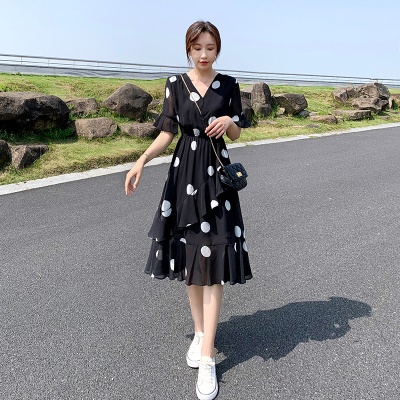 黑色波点雪纺连衣裙女夏天2025年新款气质收腰显瘦v领a字蛋糕裙子