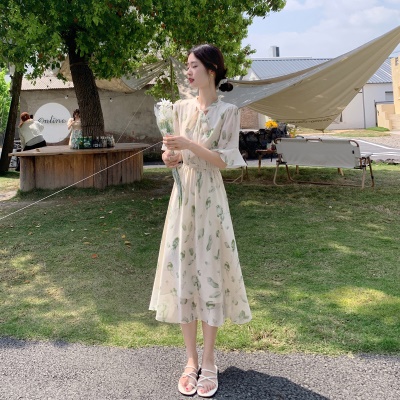 碎花雪纺连衣裙女夏季2025新款气质收腰显瘦喇叭袖小个子a字裙子