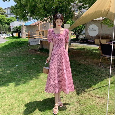 红色碎花雪纺连衣裙女夏季2025新款方领气质收腰显瘦中长a字裙子