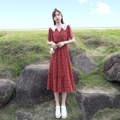 法式红色碎花雪纺连衣裙女夏季2025新款复古气质小清新娃娃领裙子