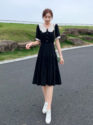 赫本风小个子黑色连衣裙女夏2025新款娃娃领气质显瘦雪纺a字裙子