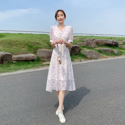 温柔风雪纺碎花连衣裙女夏季新款2025气质显瘦收腰a字裙子紫色仙