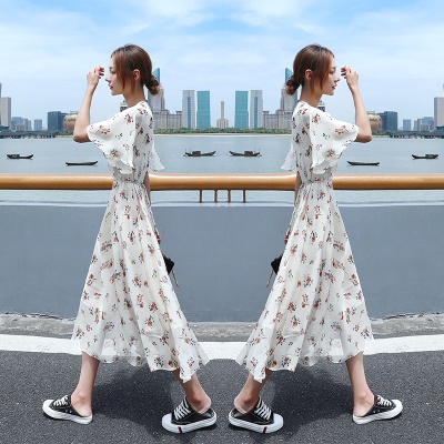 2025新款雪纺碎花连衣裙女夏季小清新收腰显瘦气质喇叭袖裙子超仙