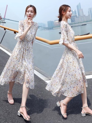 小清新碎花雪纺连衣裙女夏2025新款吊带连衣裙两件套气质仙女裙子