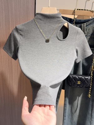 灰色镂空正肩短袖T恤女春夏季辣妹露锁骨设计修身半高领上衣体恤