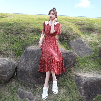 法式红色碎花雪纺连衣裙女夏季2025新款复古气质小清新娃娃领裙子