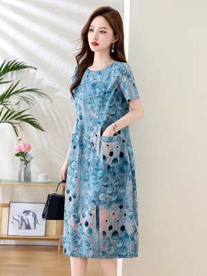 阔太太高贵连衣裙女2025夏新款小个子轻奢高级感洋气欧货大牌裙子