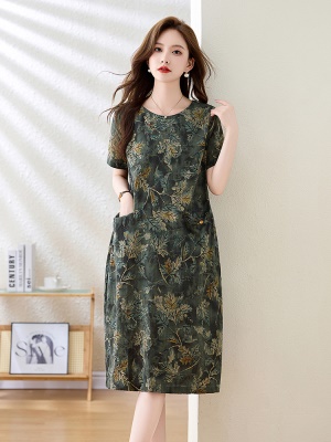 阔太太洋气高贵连衣裙女2025夏季新款欧货大牌棉布遮肚子显瘦裙子