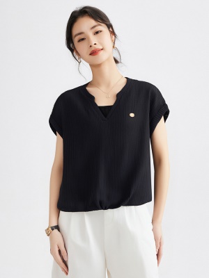 宽松假两件V领显瘦短袖t恤女夏季25年新款小众洋气透气体恤上衣潮