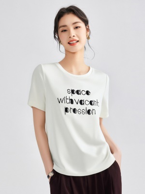 纯色正肩t恤女夏季新款简约字母短袖别致洋气宽松百搭半袖ins上衣