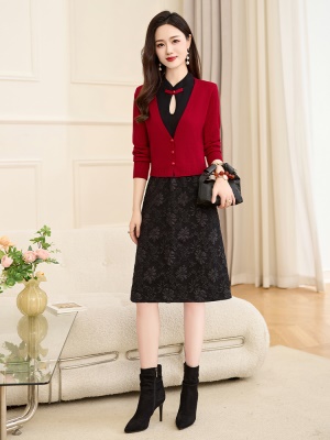 名媛小香风假两件连衣裙女2025春季新款时尚流行修身拼接提花裙子