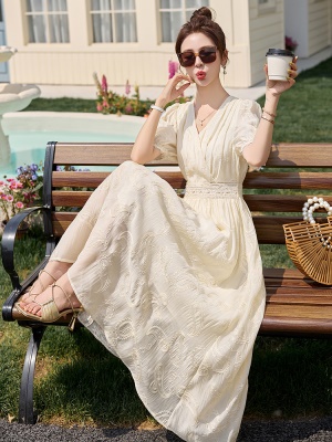 法式高端雪纺连衣裙女2025夏季新款气质名媛掐腰天丝绣花长款裙子