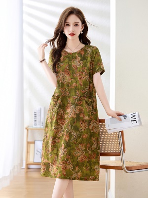 阔太太洋气高贵连衣裙女2025夏季新款欧货大牌棉布遮肚子显瘦裙子