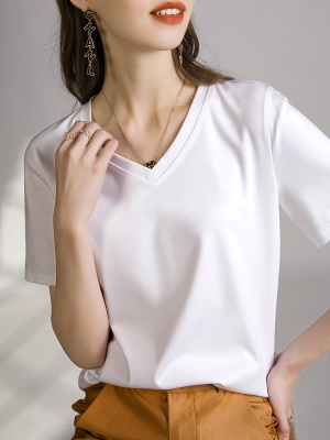 80s液氨卡其色短袖正肩t恤女2025春夏丝光棉V领气质打底衫体恤潮