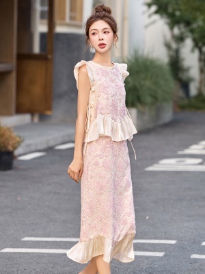 时尚气质巨好看的夏日套装女2025新款超火飞飞袖上衣鱼尾裙两件套