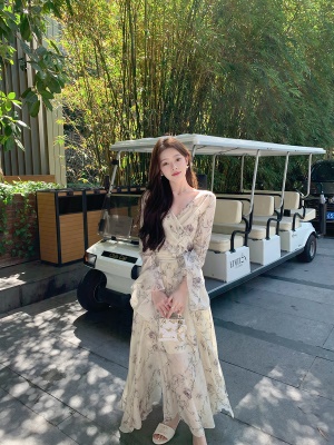 ByYou 夏季新款法式v领荷叶袖碎花连衣裙气质收腰显瘦a字仙女长裙