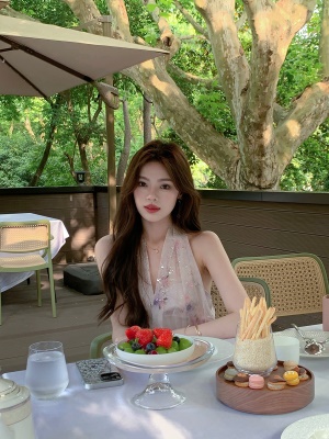 ByYou 夏季新款气质粉色v领挂脖碎花雪纺连衣裙收腰显瘦仙女短裙