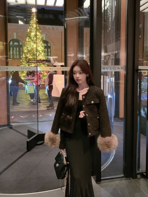 ByYou 冬季新款方领赫本风黑色鱼尾裙内搭连衣裙长款性感包臀裙子