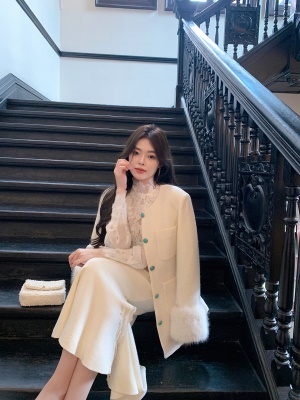 ByYou 冬季加绒侧开叉蕾丝白色针织半身裙长款过膝包臀鱼尾毛衣裙