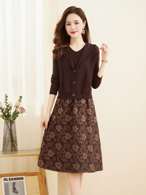 名媛端庄大气小香风套装女2025春秋穿搭一整套时尚流行两件套裙装