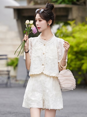 小香风名媛蝴蝶绣花套装女2025夏天新款时尚高级感休闲短裤两件套