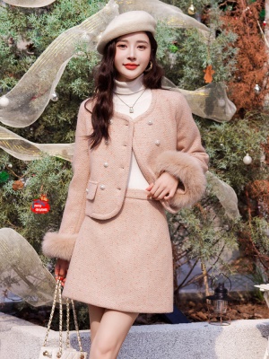 小香风时尚羽绒服套装女2023新款爆款欧货流行冬装搭配一整套高端