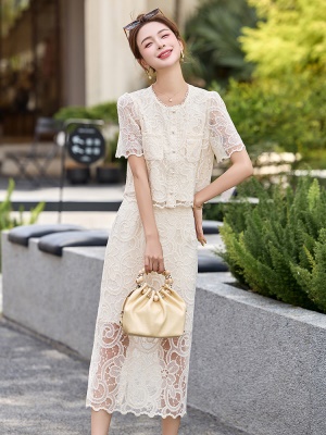 气质女神范高端套装裙女2025夏季新款蕾丝小香风绝美小裙子两件套
