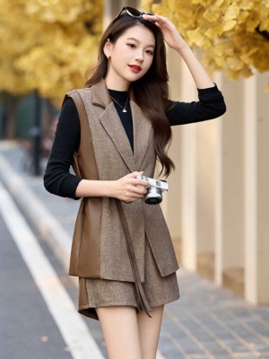 拼接皮马甲西装套装女2025春季新款气质修身小香风洋气轻奢三件套