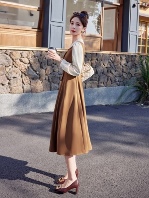 假两件长袖衬衫连衣裙女2025春秋季新款港风拼色收腰小香风a字裙