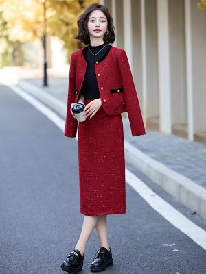复古红色毛呢套装女2025秋冬新款时尚订婚小香风开叉半身裙两件套