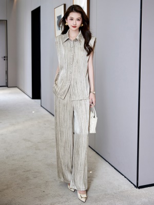 超火高端条纹马甲西装套装女夏2025新款正式场合时尚职业两件套裤