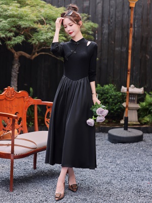 新中式国风长袖连衣裙女2023秋天新款修身显身材高贵洋气漂亮长裙