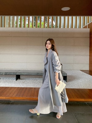 ByYou 2025新款高级感灰色灯笼袖天丝连衣裙收腰显瘦仙气a字长裙