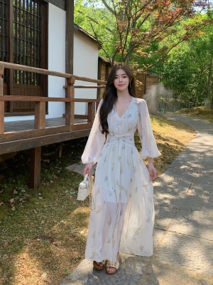 ByYou 夏季新款荷叶领灯笼袖白色雪纺碎花连衣裙收腰显瘦掐腰长裙