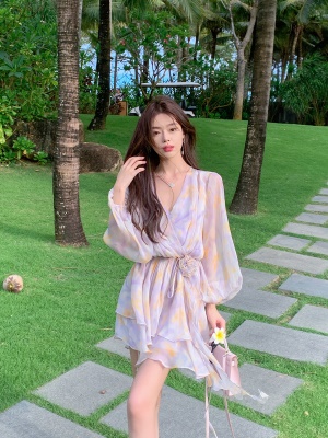 ByYou夏季新款气质紫色V领雪纺碎花连衣裙收腰仙女蛋糕短裙含吊带