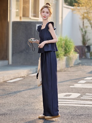 时尚气质方领套装女夏2025新款复古洋气减龄飞袖薄款阔腿裤两件套