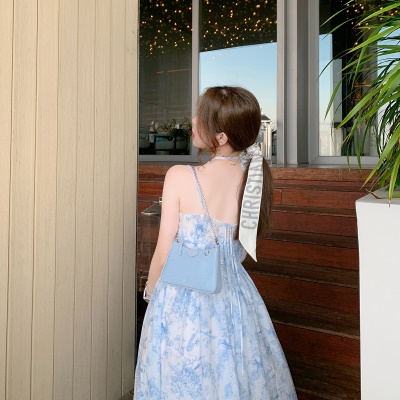 ByYou 春夏青花瓷V领天丝吊带连衣裙女收腰显瘦中长款百搭仙女裙