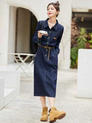复古牛仔连衣裙女2025春秋新款高级设计感独特气质显瘦直筒衬衫裙