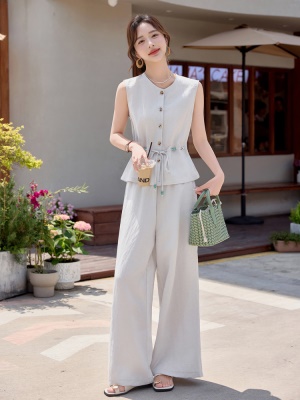 小香风无袖亚麻套装女夏2025新款轻奢高端系带收腰麻料气质两件套
