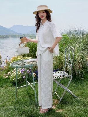 新中式国风冰丝超火套装女2025夏季新款高端刺绣提花阔腿裤两件套