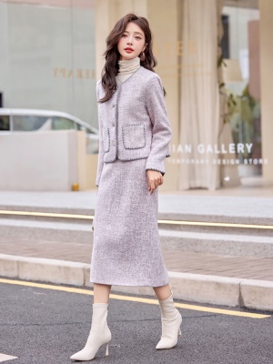 粉色法式小香风套装女2025秋冬新款时尚洋气爆款加厚羊毛呢两件套