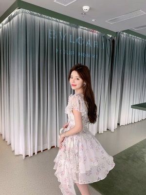 ByYou 夏季新款碎花雪纺连衣裙女设计感荷叶边收腰打揽不规则短裙