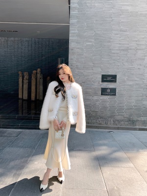 ByYou 春季新款白色高腰针织半身裙女百搭显瘦中长款包臀鱼尾裙子