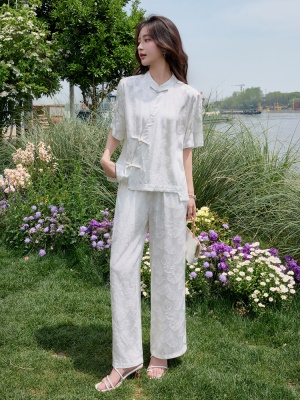 新中式国风冰丝超火套装女2025夏季新款高端刺绣提花阔腿裤两件套