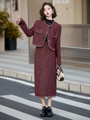 红色小香风气质套装女2025秋冬新款轻奢名媛婚宴开叉半身裙两件套