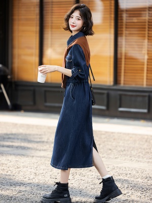 初秋爆款牛仔连衣裙女2025春秋装新款气质高级感流行时尚长款裙子