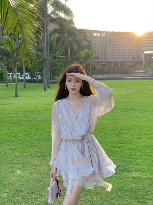 ByYou夏季新款气质紫色V领雪纺碎花连衣裙收腰仙女蛋糕短裙含吊带