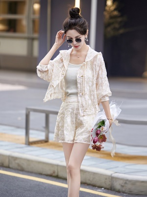 高端轻奢短裤套装女2025夏季新款时尚洋气年轻小个子十三行两件套