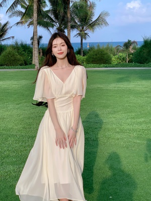 ByYou 夏季气质v领白色雪纺吊带连衣裙女高级感收腰过膝长款裙子